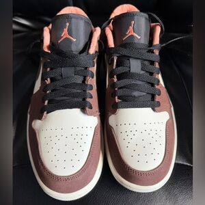 Jordan 1 Low Mocha Men's New No Box Size 8.5